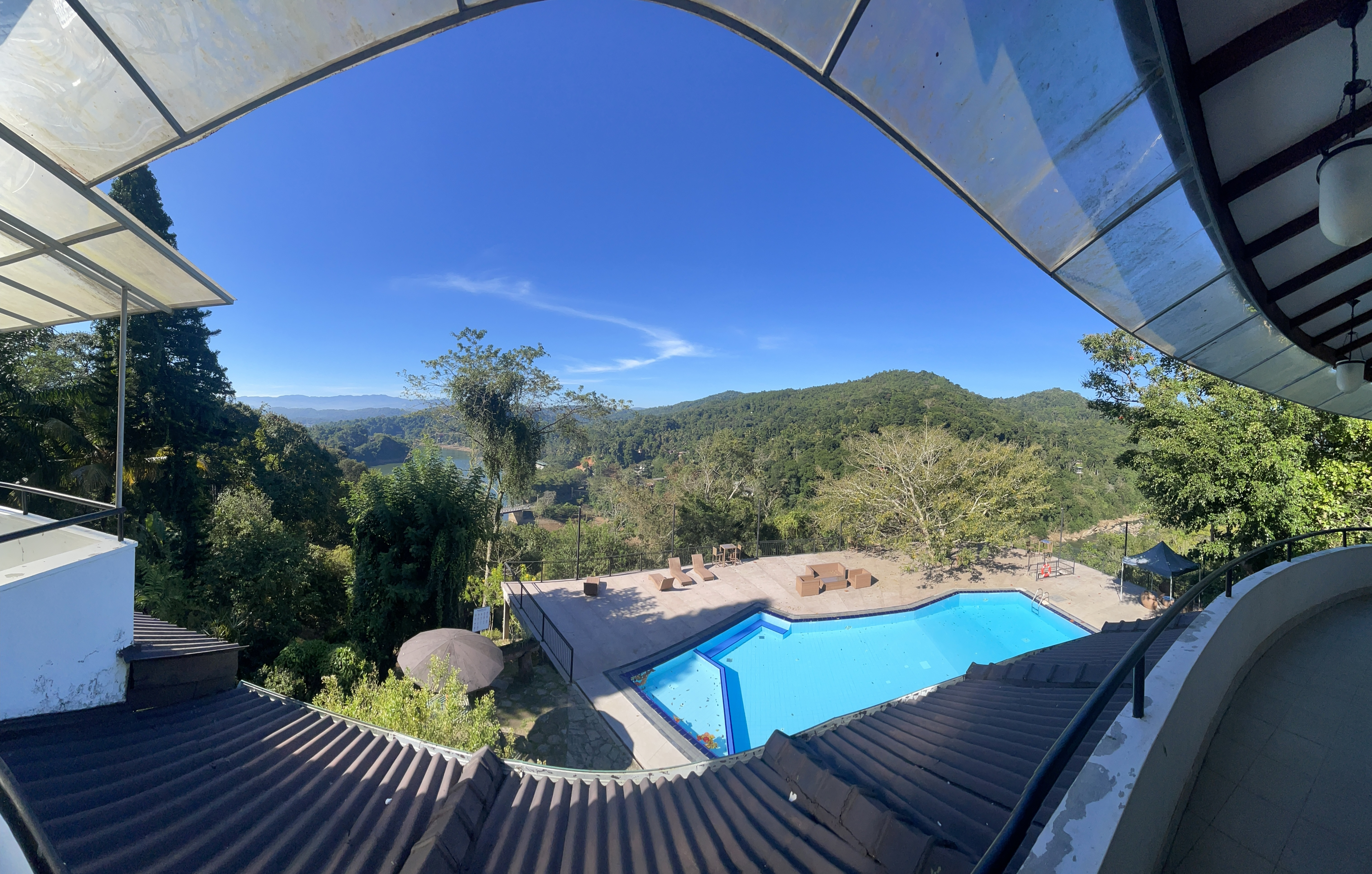 Infinity pool terrace